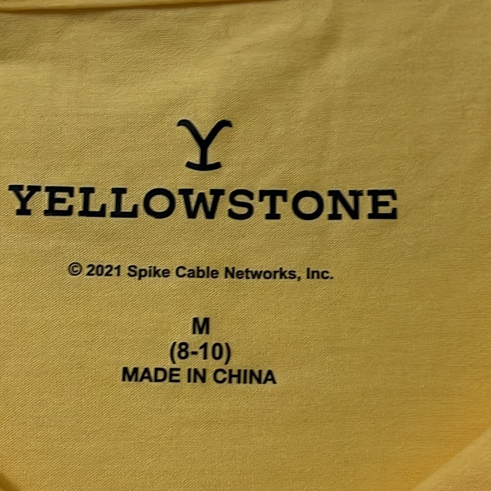 Yellowstone Dutton Ranch Short Set NWT Sz M (8-10) NWT! - Picture 3 of 4